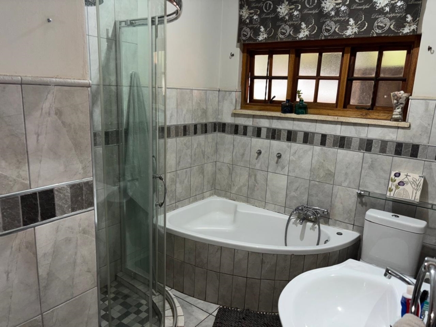 4 Bedroom Property for Sale in Protea Park North West